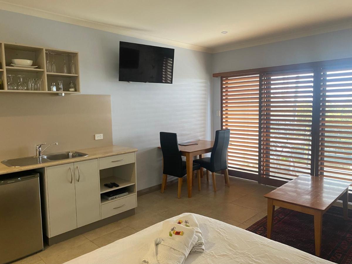 Saltair Luxury Accommodation - Adults Only Олбани Экстерьер фото